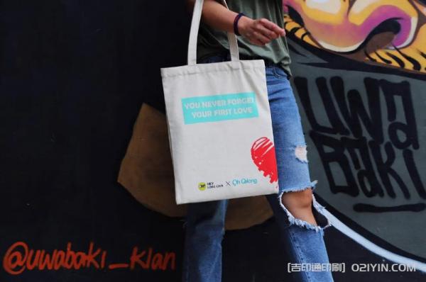 潮牌購物手提袋加印定制  第2張